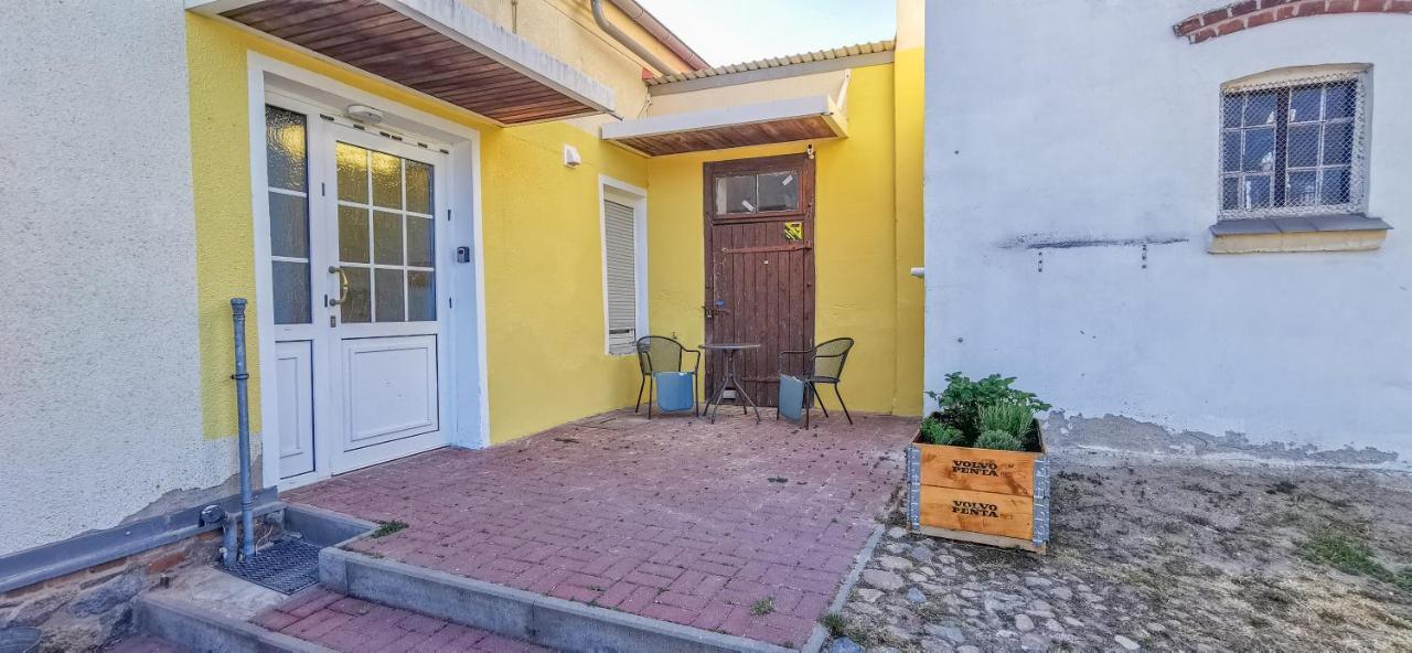 Apartment In Herrenhaus Gross Pinnow エクステリア 写真